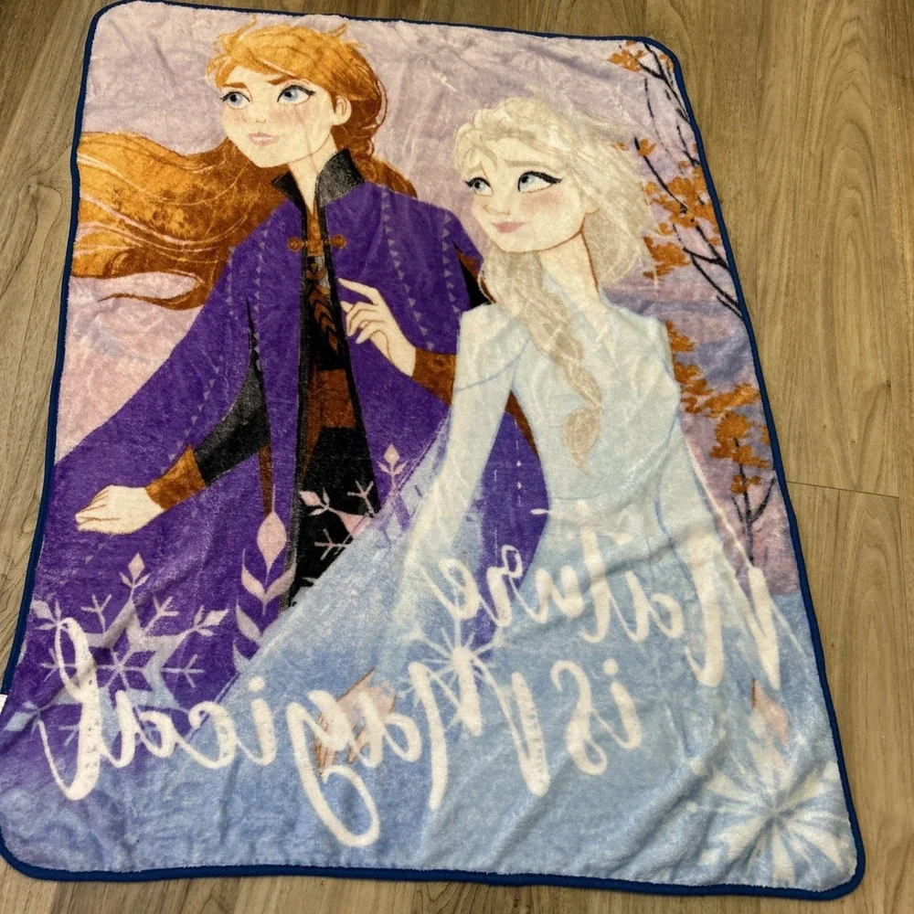2019 The Northwest 37x49 Frozen II Throw Blanket 
